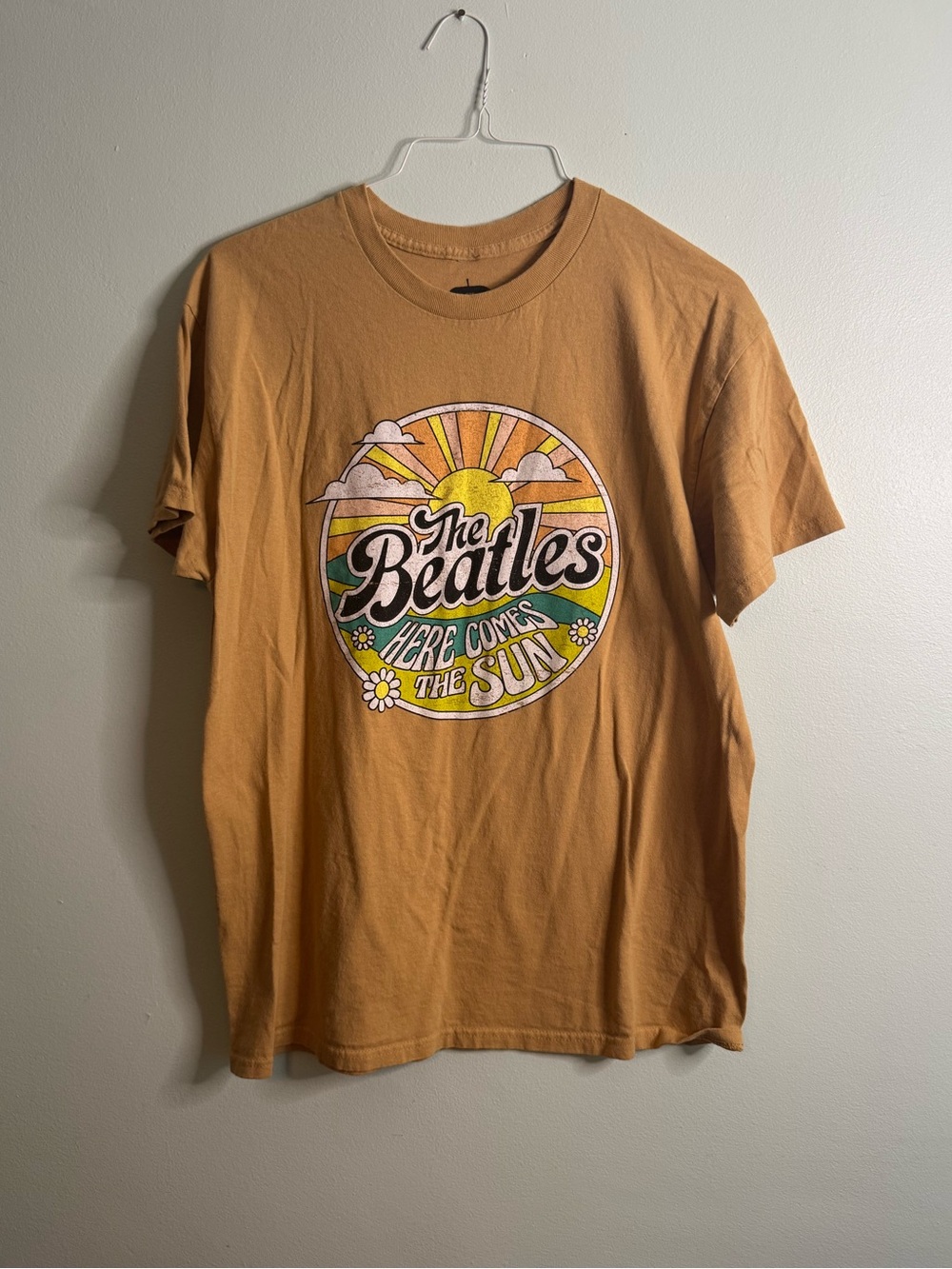 The Beatles "Here Comes The Sun" Graphic Tee (L)